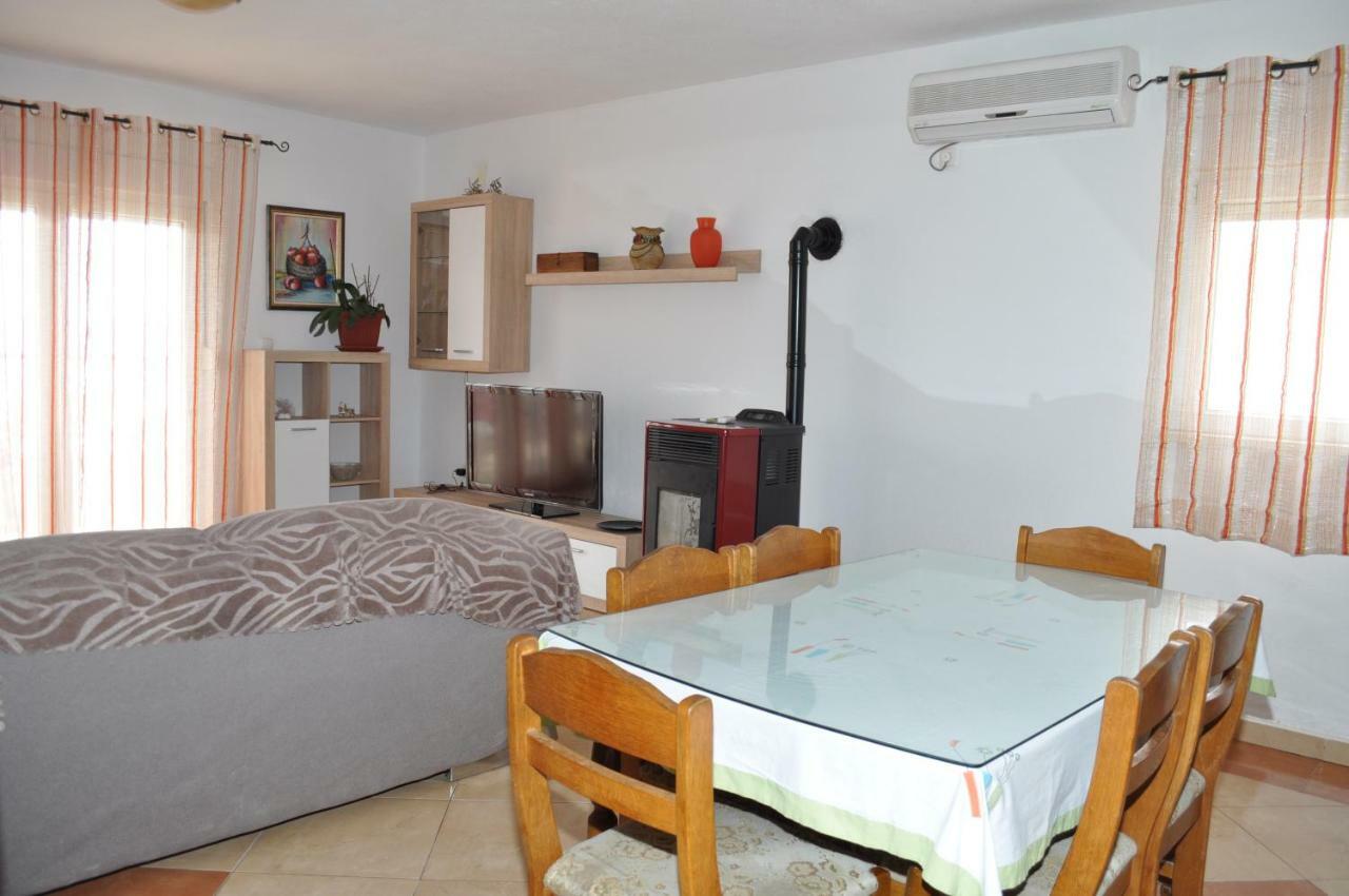 Apartment Ljubica Ljuban Makarska Exterior photo